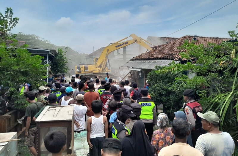 Pembongkaran Rumah Demak
