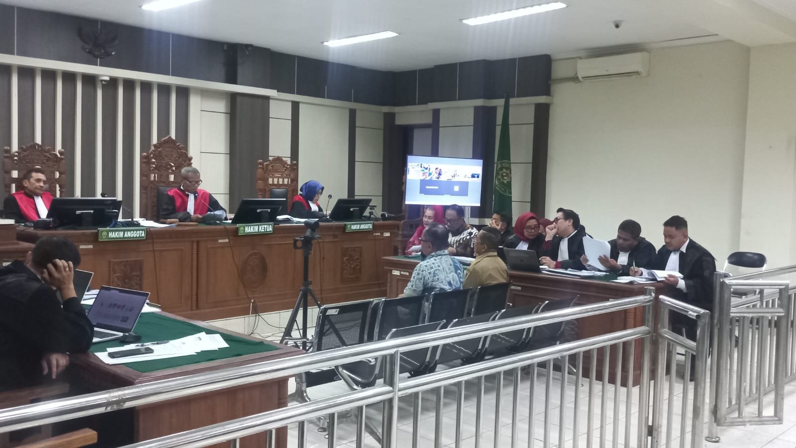 IMG-20250714-WA0061 Persidangan di Pengadilan Tindak Pidana Korupsi (Tipikor) Semarang. (Foto:Kamal)