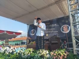 Pengajian akbar yang digelar di lapangan Jaten, Jumat (18/7/2025) petang. (Foto : Iwan)