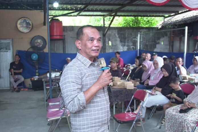 Acara Penguatan Ketahanan Pangan Melalui Pemberdayaan Peternak Ayam di Desa Baturan, Kecamatan Colomadu, Kabupaten Karanganyar. (Foto : Dok DPRD Jateng)