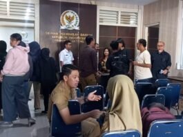 Guru PPPK yang mendatangi DPD RI. (Foto : Kamal)
