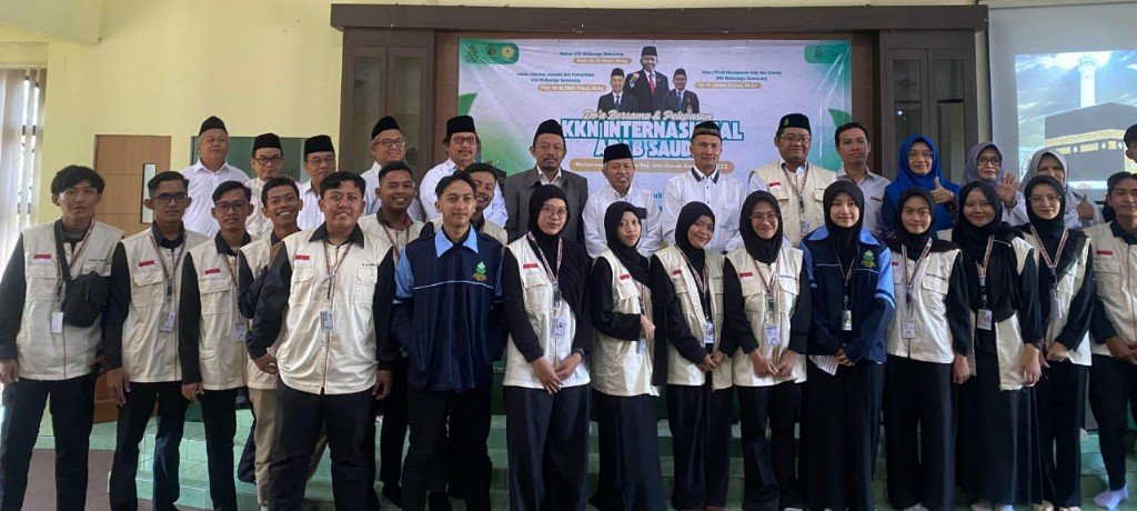 KKN UIN Walisongo Doa dan pelepasan Kuliah Kerja Nyata (KKN) Internasional ke Arab Saudi yang digelar di Laboratorium Dakwah FDK, Selasa (22/7/2025). (Foto : Dok UIN Walisongo)
