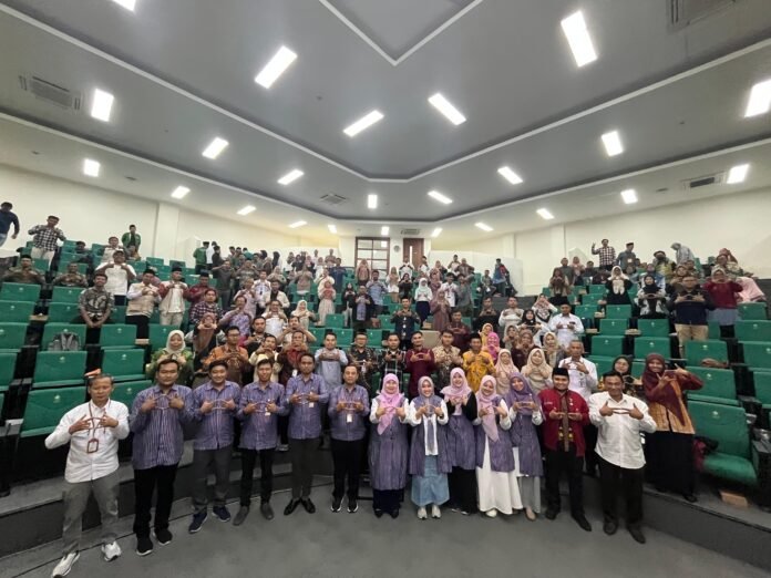 Seminar penting dengan melibatkan 200 Pendamping Proses Produk Halal (P3H), Senin (28/07/2024). (Foto : Dok UIN Walisongo Semarang)