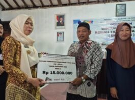 Bupati Demak bersama Dinas Perkim, di Balaidesa Sidokumpul, Guntur, Demak, Senin (28/7/2025). (Foto: Sam)