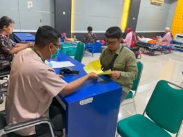 Donor darah yang bertempat di Kantor PLN UP3 Semarang. (Foto : Dok PLN)