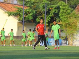 kahudi wahyu pelatih psis