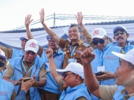 Gubernur Jateng Ahmad Luthfi dan para kades lurah