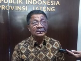 Anggota DPD RI dan Ketua PGRI Jateng Muhdi