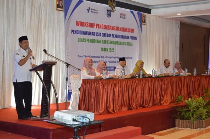 Disdikbud Kota Tegal ketika gelar workshop