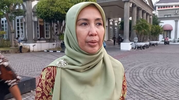 Kepala DLH Kota Semarang Arwita Mawarti