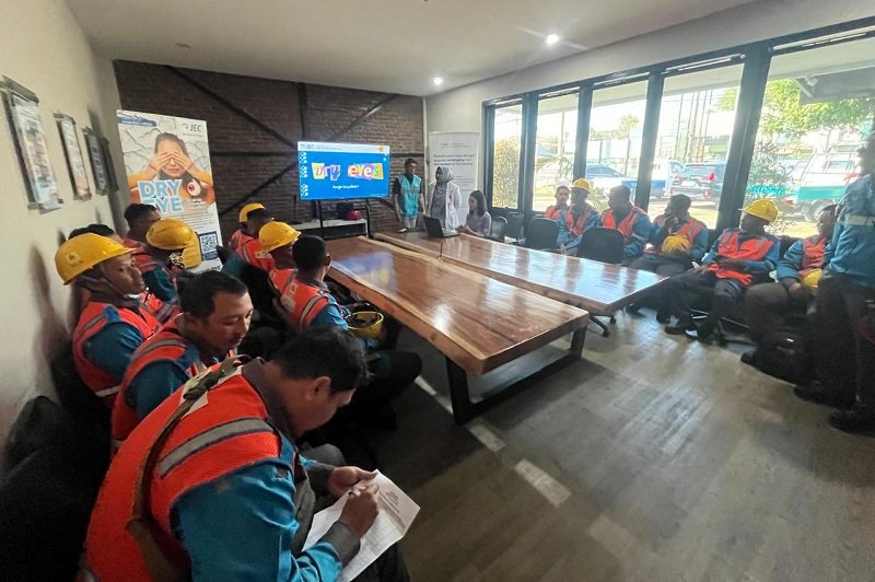 pln semarang 1 37 petugas Yantek dari berbagai Unit Layanan Pelanggan (ULP) di bawah naungan PLN UP3 Semarang