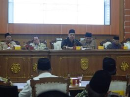 Audiensi antara Bupati Jepara Witiarso Utomo. (Foto : Nizar)