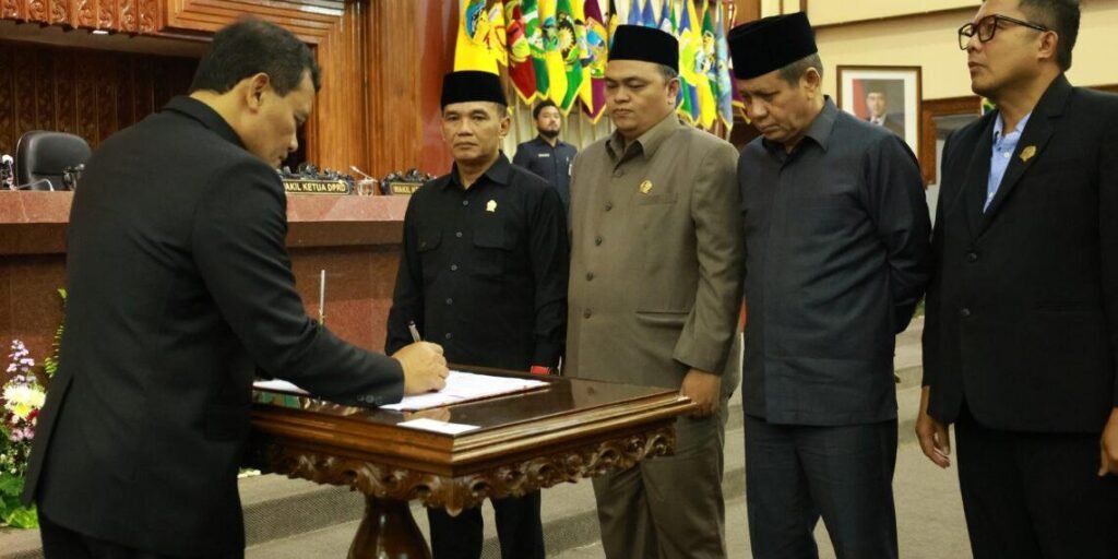 Rancangan Peraturan Daerah (Raperda) tentang Perubahan Anggaran Pendapatan dan Belanja Daerah (APBD) Provinsi Jateng Tahun 2025. (Foto : Dok DPRD Jateng)