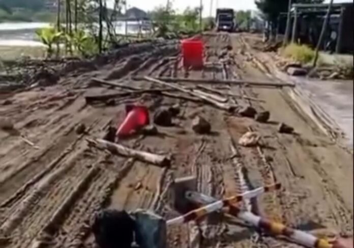 Jalan akses proyek tol di Sayung, Demak. (Foto : Tangkapan layar)