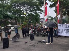 Aksi kamisan di Kota Semarang. (Foto : Kamal)