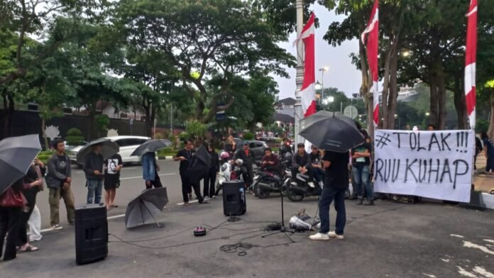 Aksi kamisan di Kota Semarang. (Foto : Kamal)