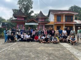 Mahasiswa Kuliah Kerja Nyata Tematik (KKN-T) Tim 51 Universitas Diponegoro. (Foto : Dok UNDIP)