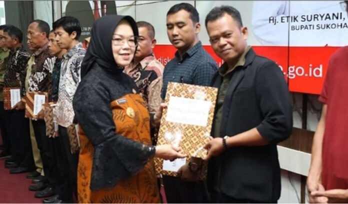 Bupati Sukoharjo, Etik Suryani. (Foto : Dok Bank Jateng)