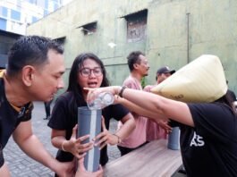 Lomba 17-an antar karyawan Aston Inn Pandanaran. (Foto : Dok Aston Inn Pandanaran Semarang)