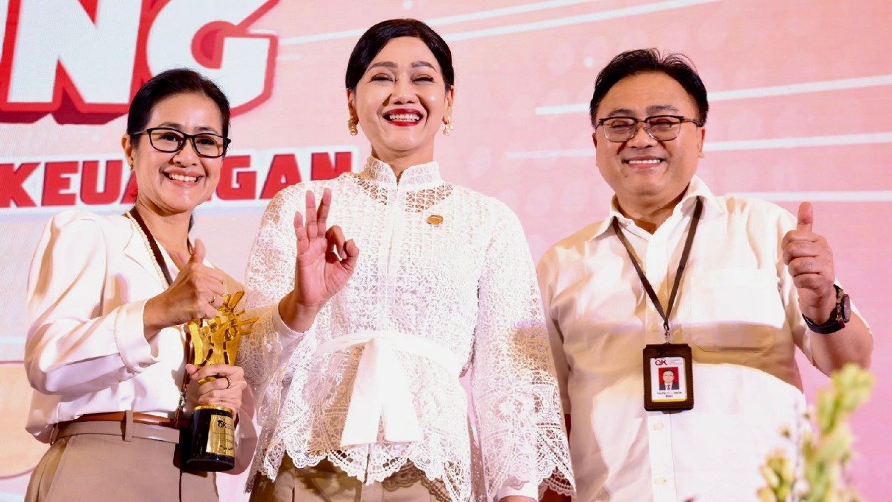 Bank Jateng Direktur Bisnis Dana, Jasa, dan UMKM Bank Jateng Anna Kusumarita. (Foto : Dok Bank Jateng)