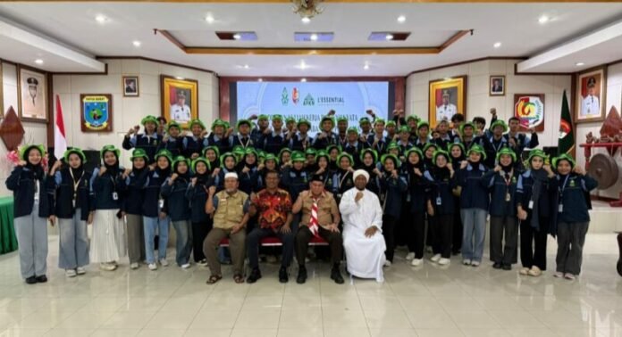 Mahasiswa Kuliah Kerja Dakwah Nyata (KKDN) Misi Khusus Papua UIN Walisongo Semarang. (Foto : Dok UIN Walisongo)