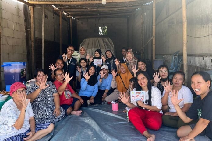 Mahasiswa KKN-T Tim 143 Kelompok 5 Undip menggelar program bertajuk “Lingkungan Terjaga, Keluarga Berdaya