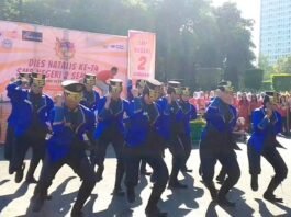 Para siswa SMPN 2 Semarang tampil di CFD Simpanglima Semarang