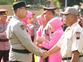 Polres Brebes ketika upacara kenaikan pangkat