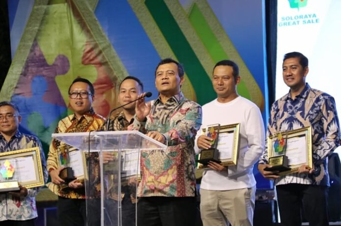 Gubernur Jateng Ahmad Luthfi ketika menutup gelaran SGS 2025