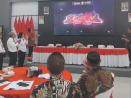 Bupati Karanganyar Rober Christanto bersama Wakil Bupati Adhe Eliana meluncurkan aplikasi Si Pendekar