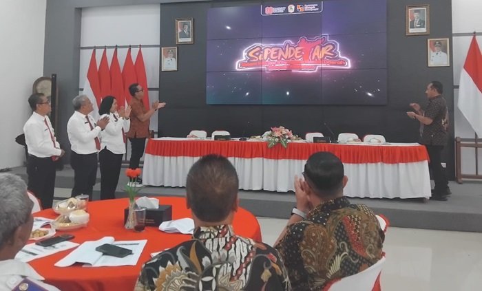 WhatsApp Image 2025-08-05 at 16.08.13 Bupati Karanganyar Rober Christanto bersama Wakil Bupati Adhe Eliana meluncurkan aplikasi Si Pendekar
