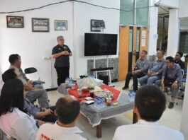 Ketua Umum KONI Jateng Bona Ventura Sulistiasna membuka babak Pra-Porprov cabor menembak di Lapangan Menembak Jatidiri Semarang,