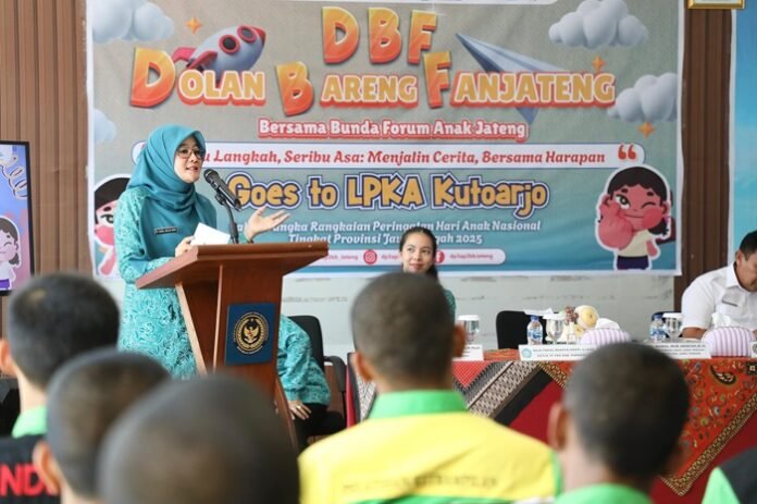 Bunda Forum Anak Jateng Nawal Arafah Yasin ketika kunjungi LPKA kelas 1 Kutoarjo