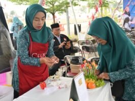PKK Brebes ketika lomba masak menu ikan