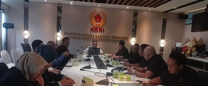 KONI Kota Semarang ketika studi banding ke KONI Pusat