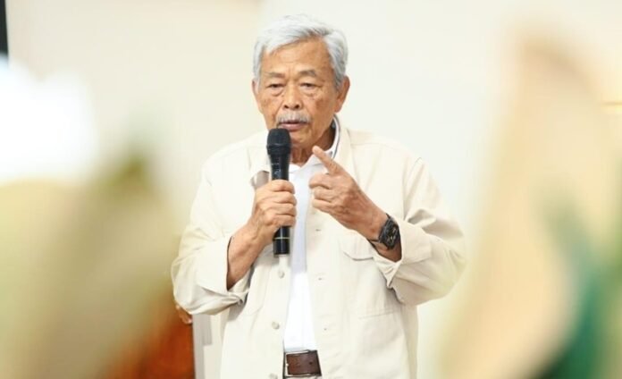 , mantan Gubernur Jawa Tengah periode 2008–2013, Bibit Waluyo