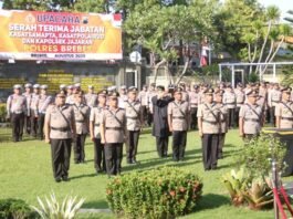 Polres Brebes ketika upacara sertijab