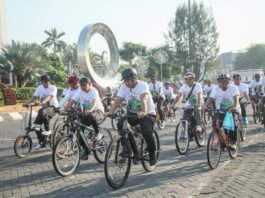 wakil gubernur sepedaan lewati titik 0