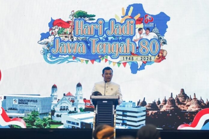 Gubernur Jateng Ahmad Luthfi ketika upacara Peringatan Hari Jadi ke-80 Provinsi Jawa Tengah yang digelar di Kawasan Ekonomi Khusus (KEK) Industropolis Batang,