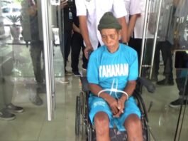 Tersangka dukun pengganda uang ketika gelar kasus di Polda Jateng
