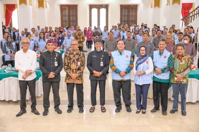 Sekda Jateng Sumarno ketika Sosialisasi Penguatan Integritas, Budaya Antikorupsi dan Gratifikasi di Wisma Perdamaian, Semarang