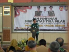 Bupati Tegal Ischak Maulana Rohman saat menyampaikan sambutannya.