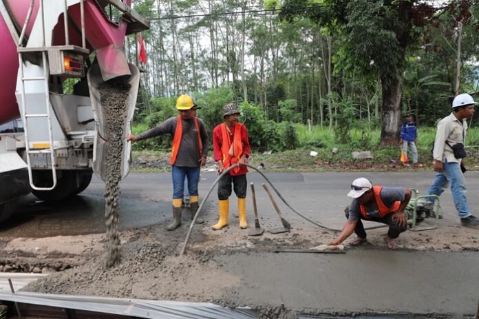 jalan provinsi yang diperbaiki