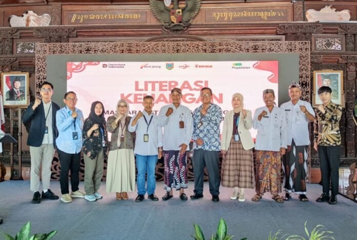 Gerakan Nasional Cerdas Keuangan (Gencarkan