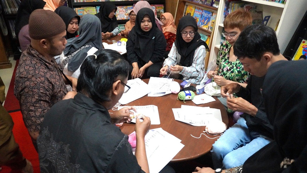 Bank Jateng Pelatihan keterampilan merajut bagi 15 penyandang disabilitas. (Foto : Dok Bank Jateng)