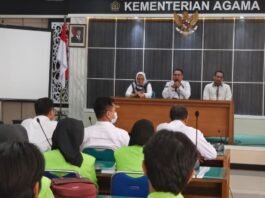 Mahasiswa Praktik Pengalaman Lapangan (PPL) dari Program Studi Aqidah dan Filsafat Islam (AFI), Fakultas Ushuluddin dan Humaniora (FUHUM) UIN Walisongo. (Foto : Dok UIN Walisongo Semarang)