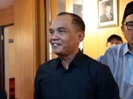 Ketua DPRD Jateng Sumanto saat memberikan keterangan kepada wartawan. (Foto : Kamal)