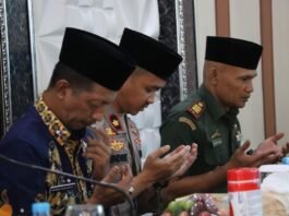 Doa bersama dan peringatan Maulid Nabi Muhammad SAW 1447 H sebagai momentum memperkuat iman, persatuan, dan menjaga kamtibmas di masyarakat, Kamis (11/8/2025). (Foto: Sam)