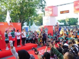 Bank Jateng Friendship Run (BJFR) 2025 yang diselenggarakan di Taman Sriwedari Solo pada Minggu (14/9/2025). Kegiatan ini menjadi ajang yang istimewa, sekaligus bagian dari kampanye menuju Bank Jateng Borobudur Marathon 2025. (Foto : Dok Bank Jateng)