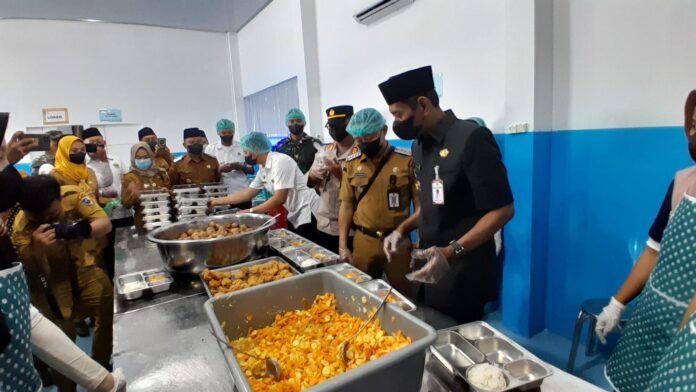 Dapur SPPG sebagai upaya mempercepat layanan gizi masyarakat di Dusun Grojogan, Sumberejo, Bonang, Senin (15/9/2025). (Foto: Sam)